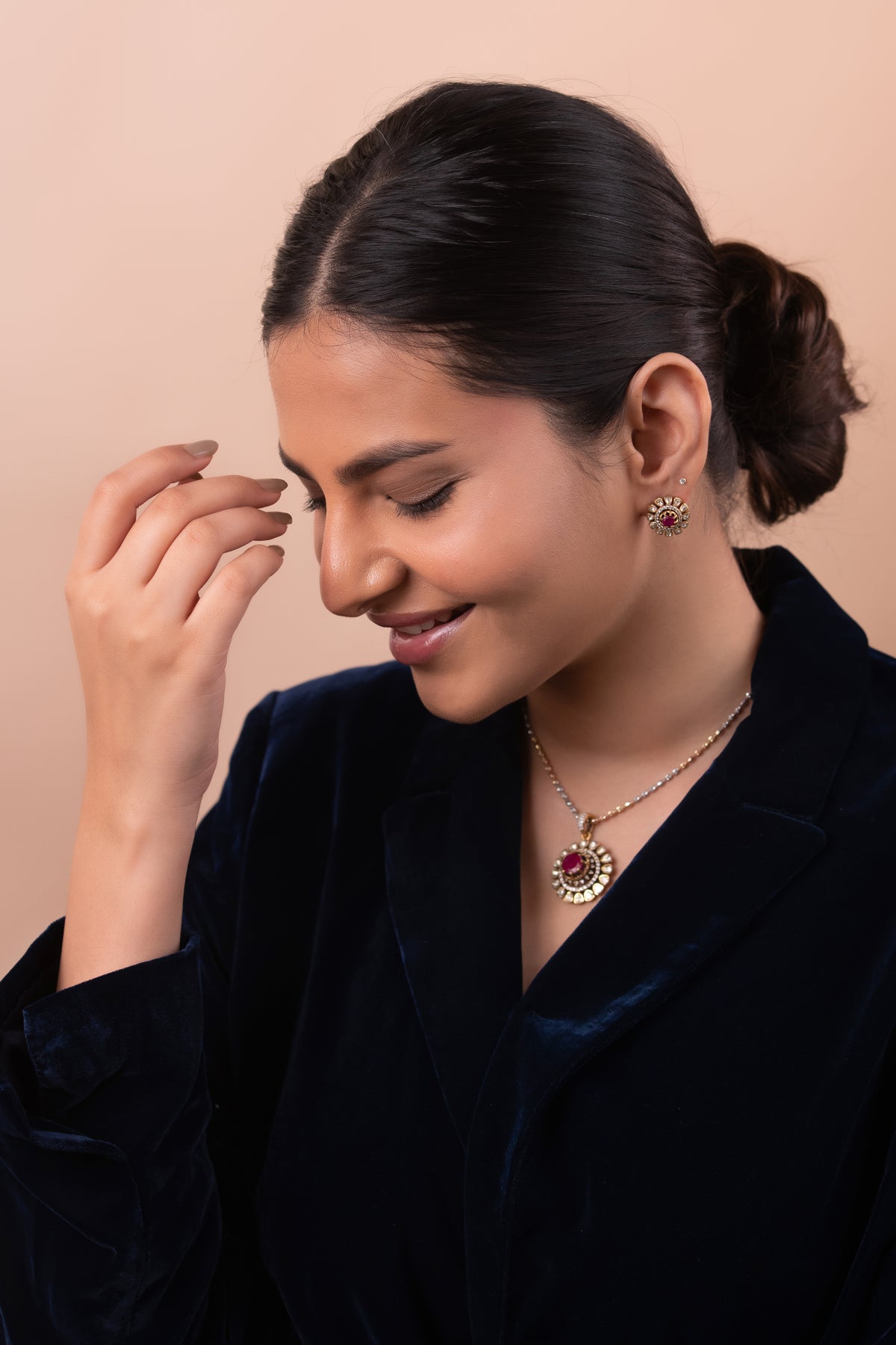 Gold Polish 92.5 Silver Polki Pendant Set with Chain